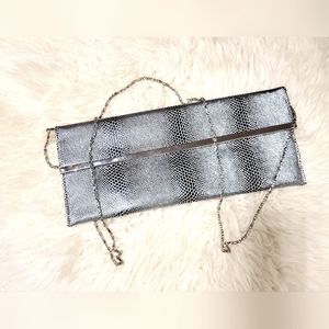 Ellegent Silver Mesh Envelope Clutch with Metal Chain